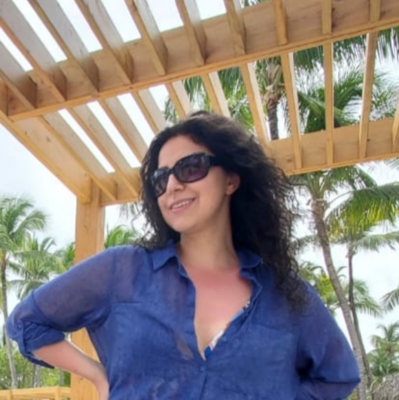 Meet your Posher, Nadine - Picture 1 of 1